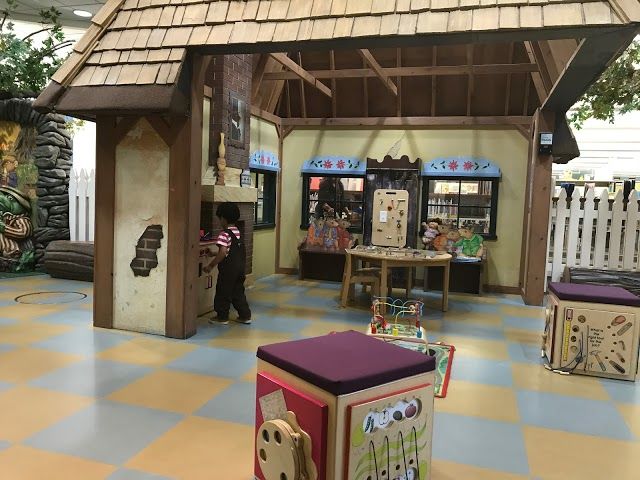 Schaumburg Township District Library